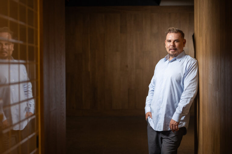Personal Development Coach Transforms Lives Through Resilience and Self-Discovery