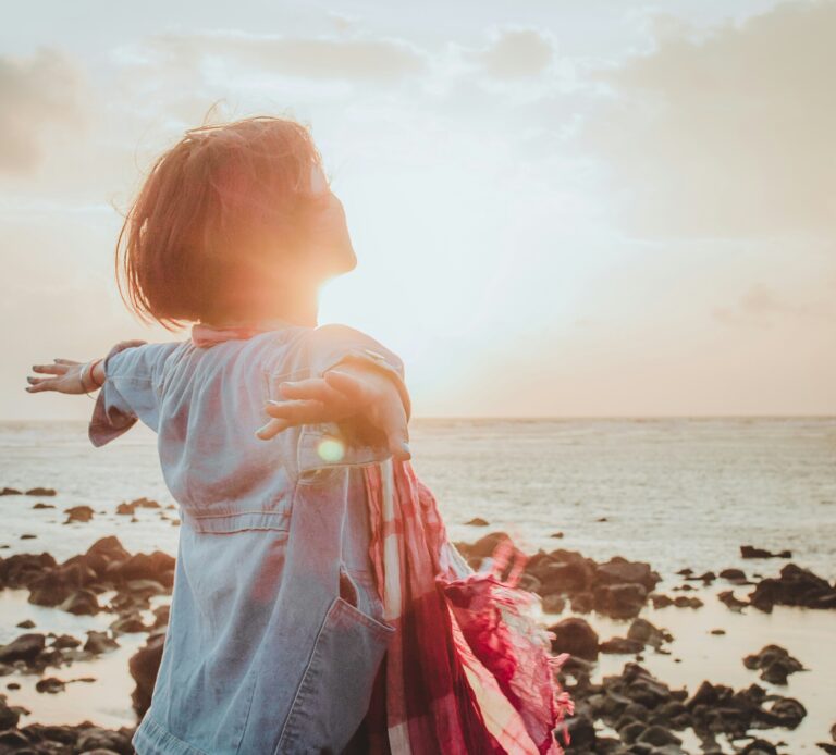 Energy Healer Helps Women Break Through Invisible Barriers to Love